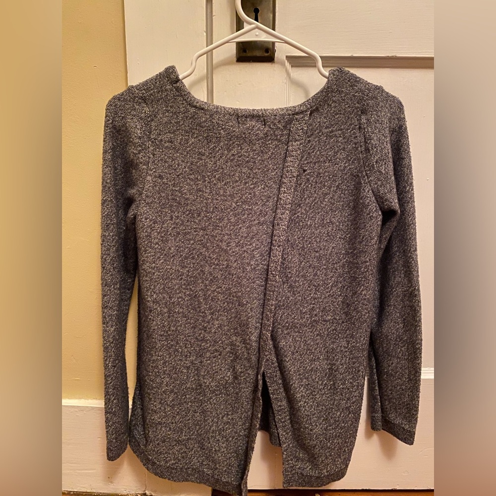 Open back sweater - Picture 2 of 3